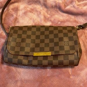 Louis Vuitton shoulder bag